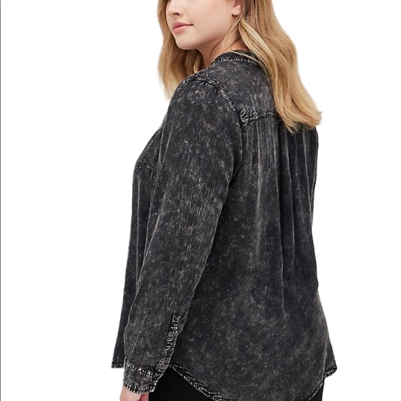 Torrid Black Mineral Wash Collared Button Down LongSleeve Shirt- 1 1X 14/16 NWT - Picture 2 of 6